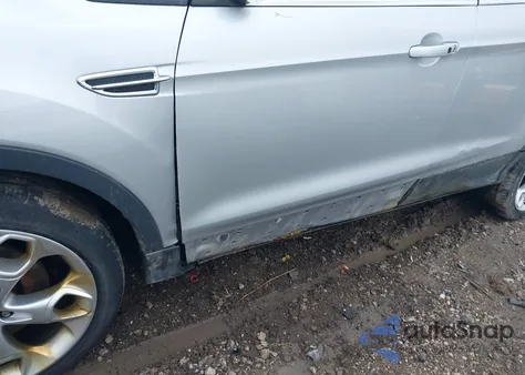 2013 Ford Escape Titanium z USA, uszkodzony, nr VIN 1FMCU9J90DUC22888